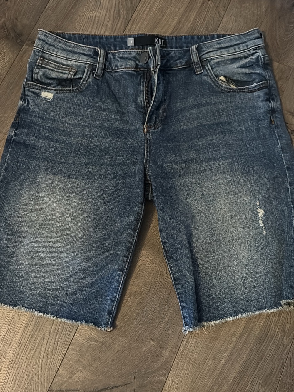 NWOT Kut from the Kloth Faded Blue Denim Bermuda Shorts